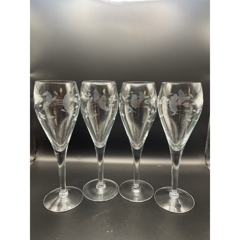 Set of 4 Etched Floral Champagne Flutes Clear Glass Stemware Tulip Shape  432
